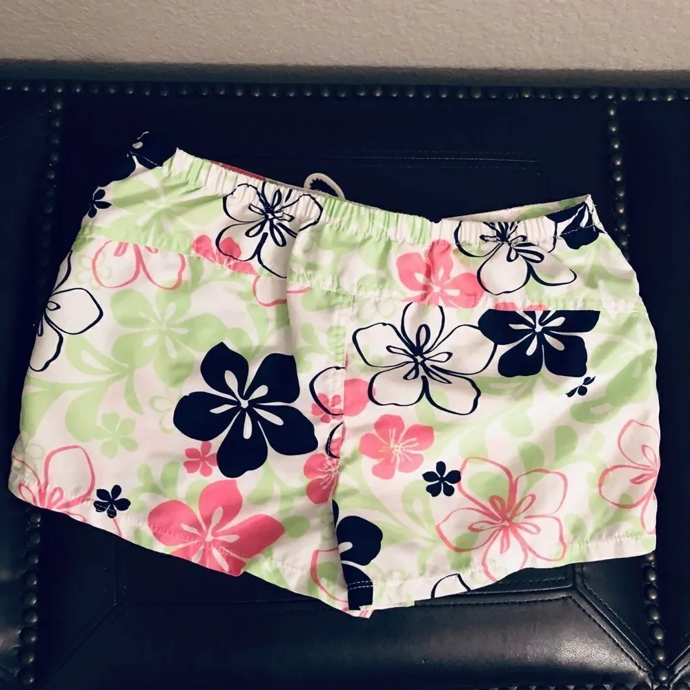 3/$15 Girls Hibiscus Xhilaration Board Shorts L